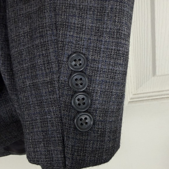 Jos A Bank Signature Collection Grey Plaid Blazer Sport Coat Jacket 2 Button - Picture 8 of 13